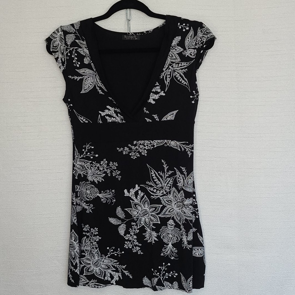 SisterS Point Sleeveless Mini Dress V-Neck Black Floral Size Small Medium